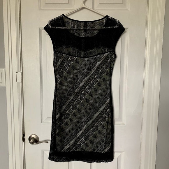 Poema bodycon cocktail dress - Picture 3 of 4